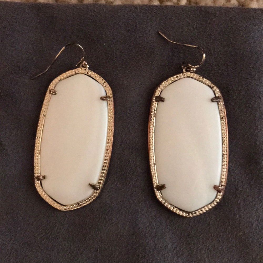 Large Danielle Kendra Scott earrings